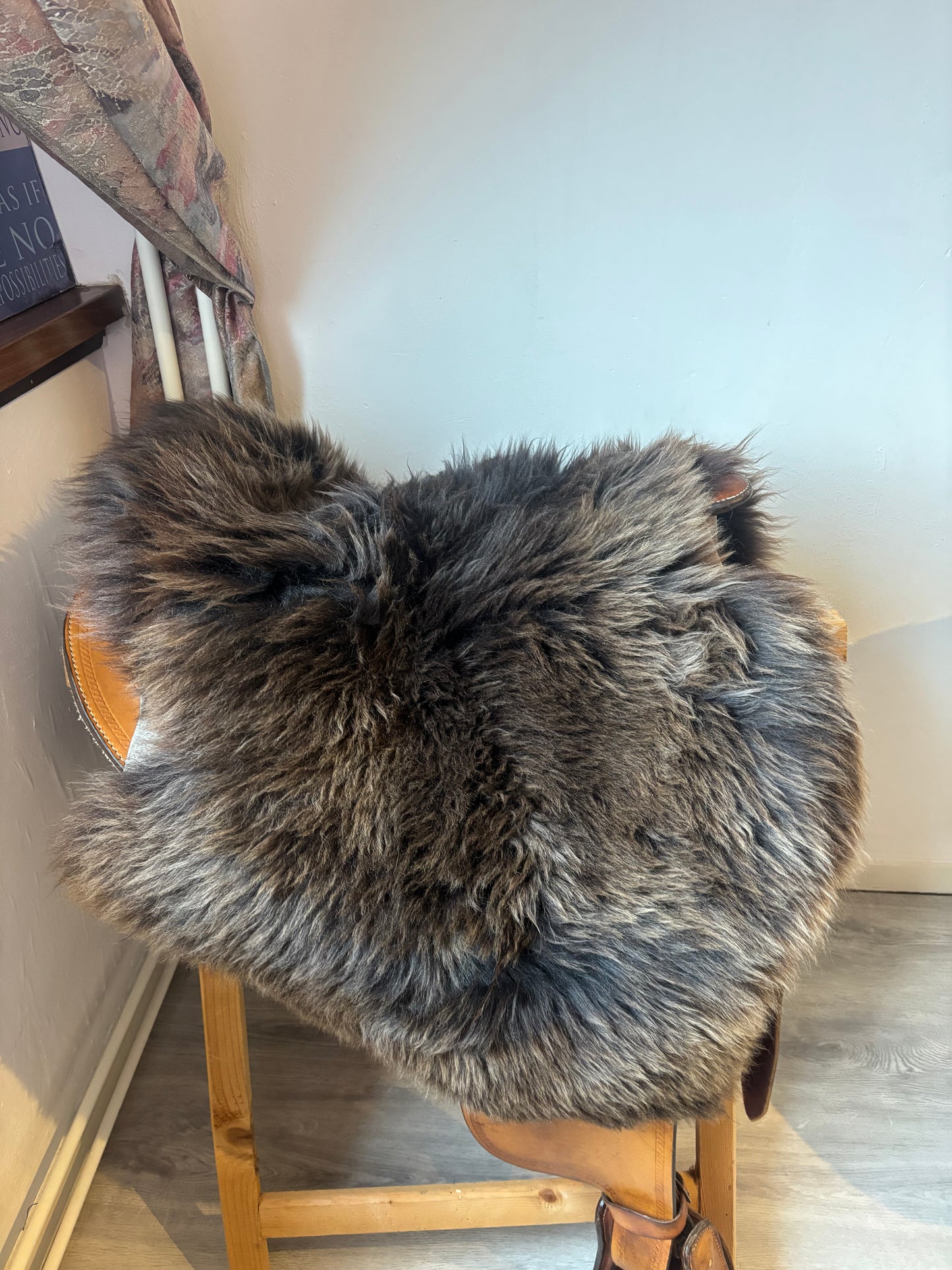 Schapenvacht voor op zadel No. 17