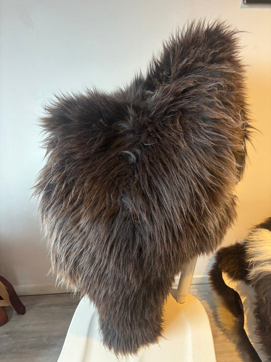 Schapenvacht voor op zadel No. 12