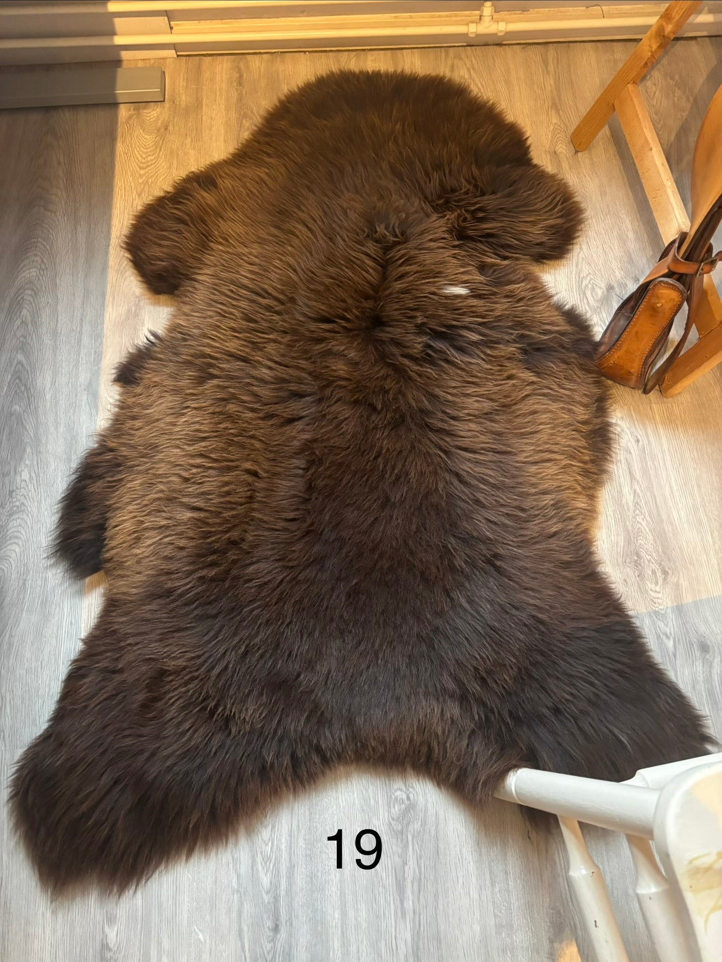 Schapenvacht voor op zadel No. 19