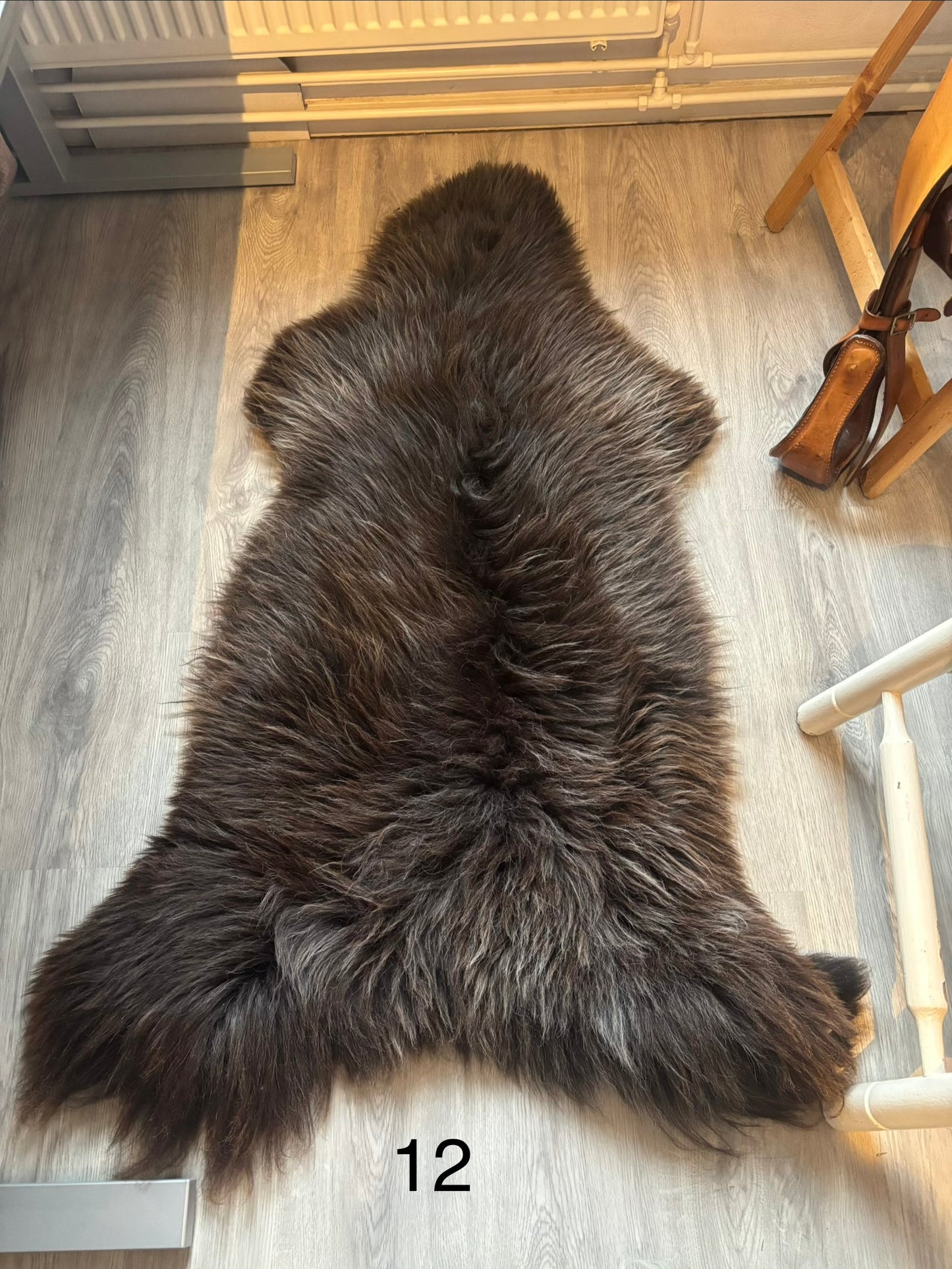 Schapenvacht voor op zadel No. 12