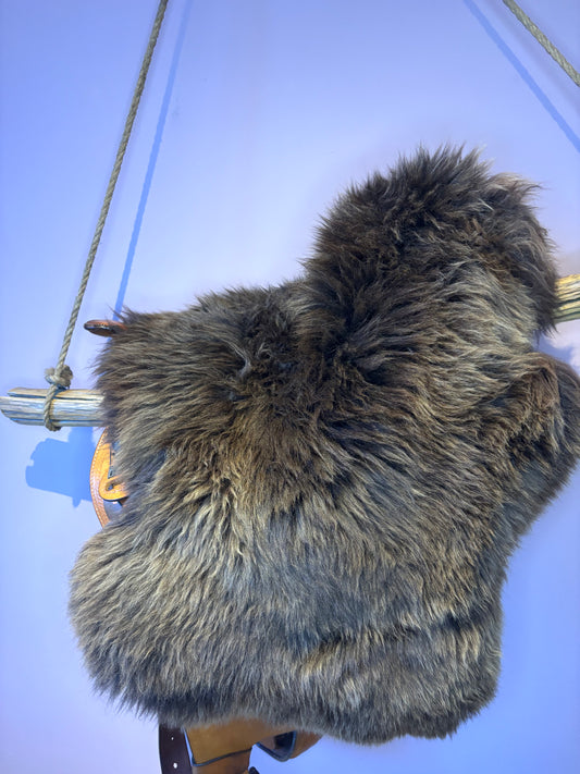 Schapenvacht voor op zadel No. 17