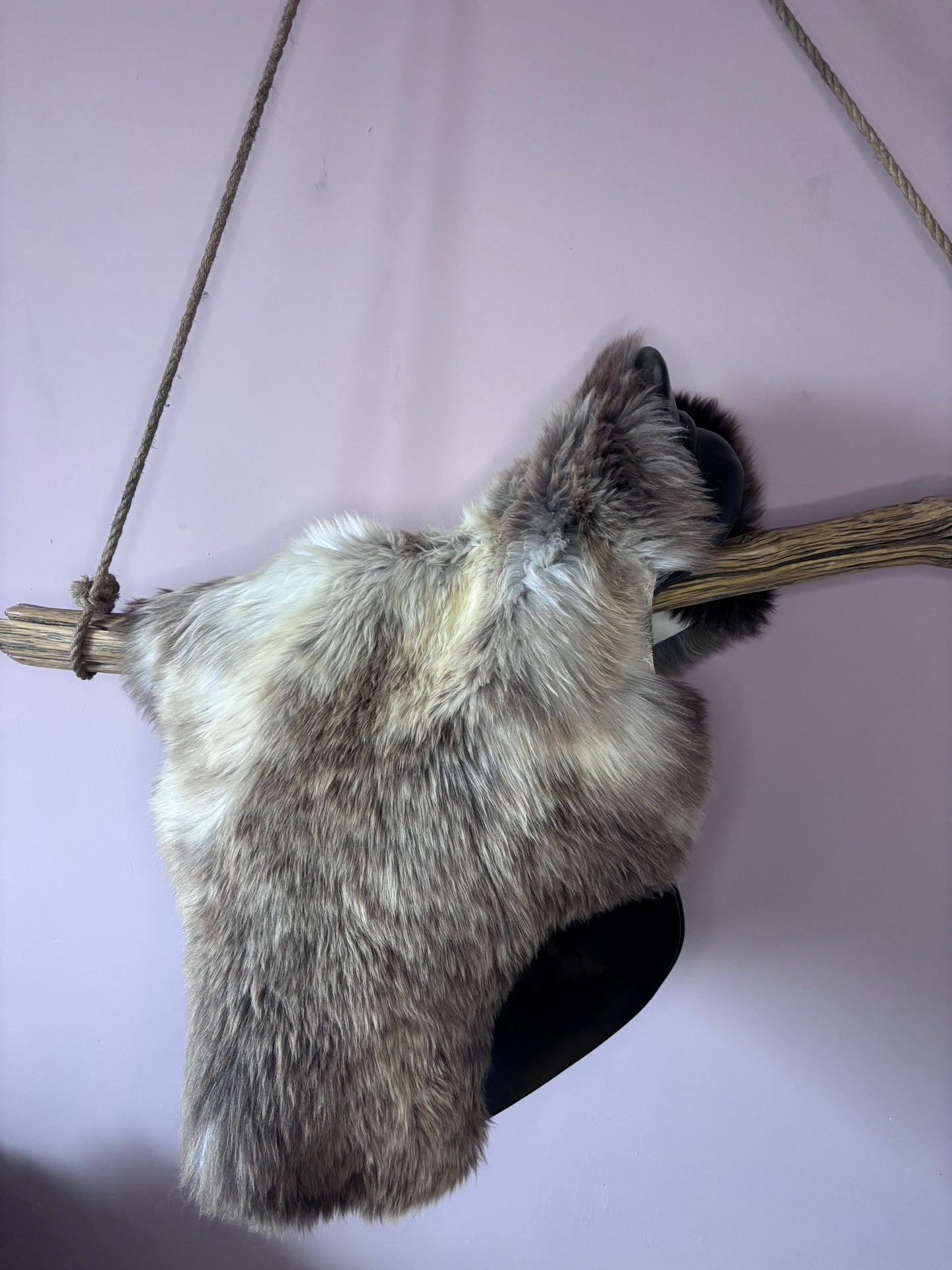 Schapenvacht voor op zadel No. 44